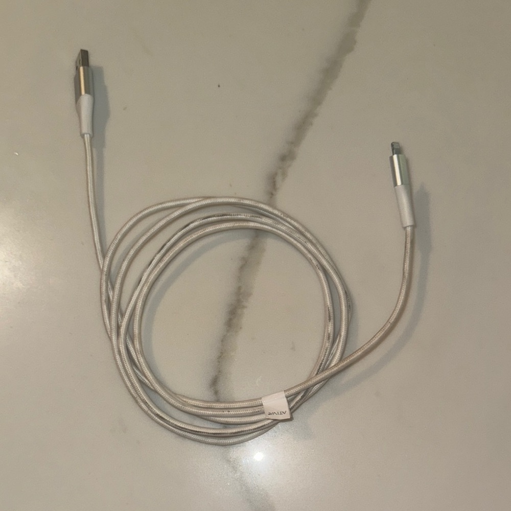 iPhone /ipad charger 4.5 feet